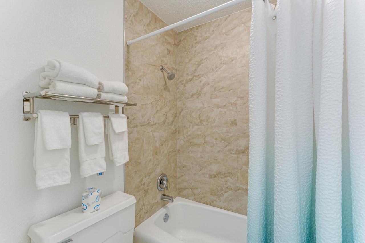 Sarasota Cay Club #612 - Heated Pool, Bunk Beds, Huge Tv, Tiki Bar, More! Exterior photo